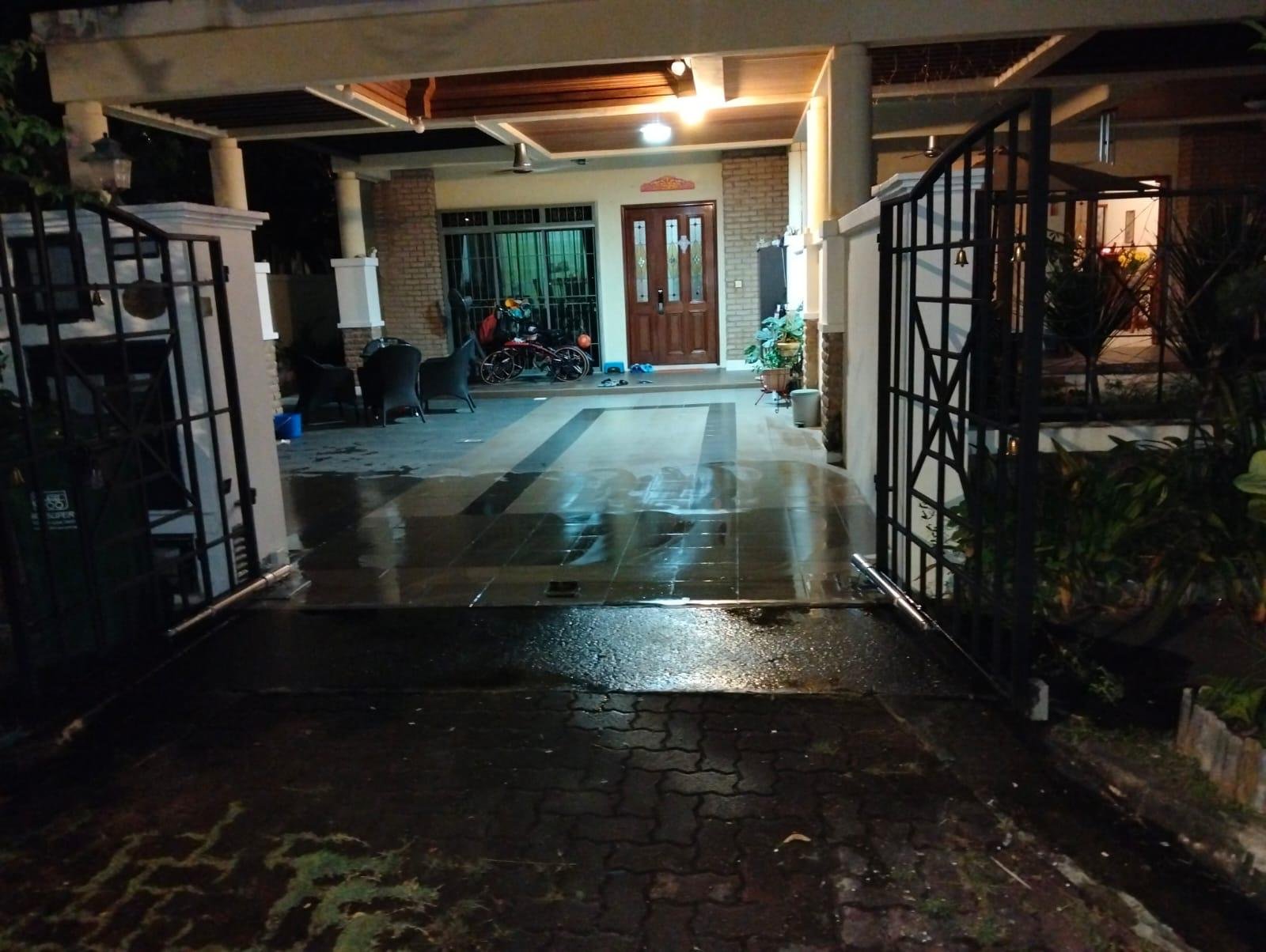 🚗 Strong, Sleek, and Safe — Professional Tiling for Car Park & Front Yard Spaces